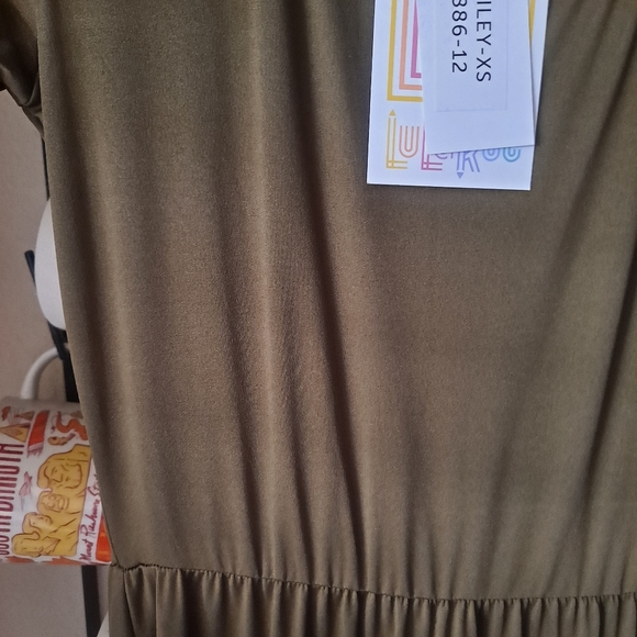 Lularoe Riley - Picture 2 of 2